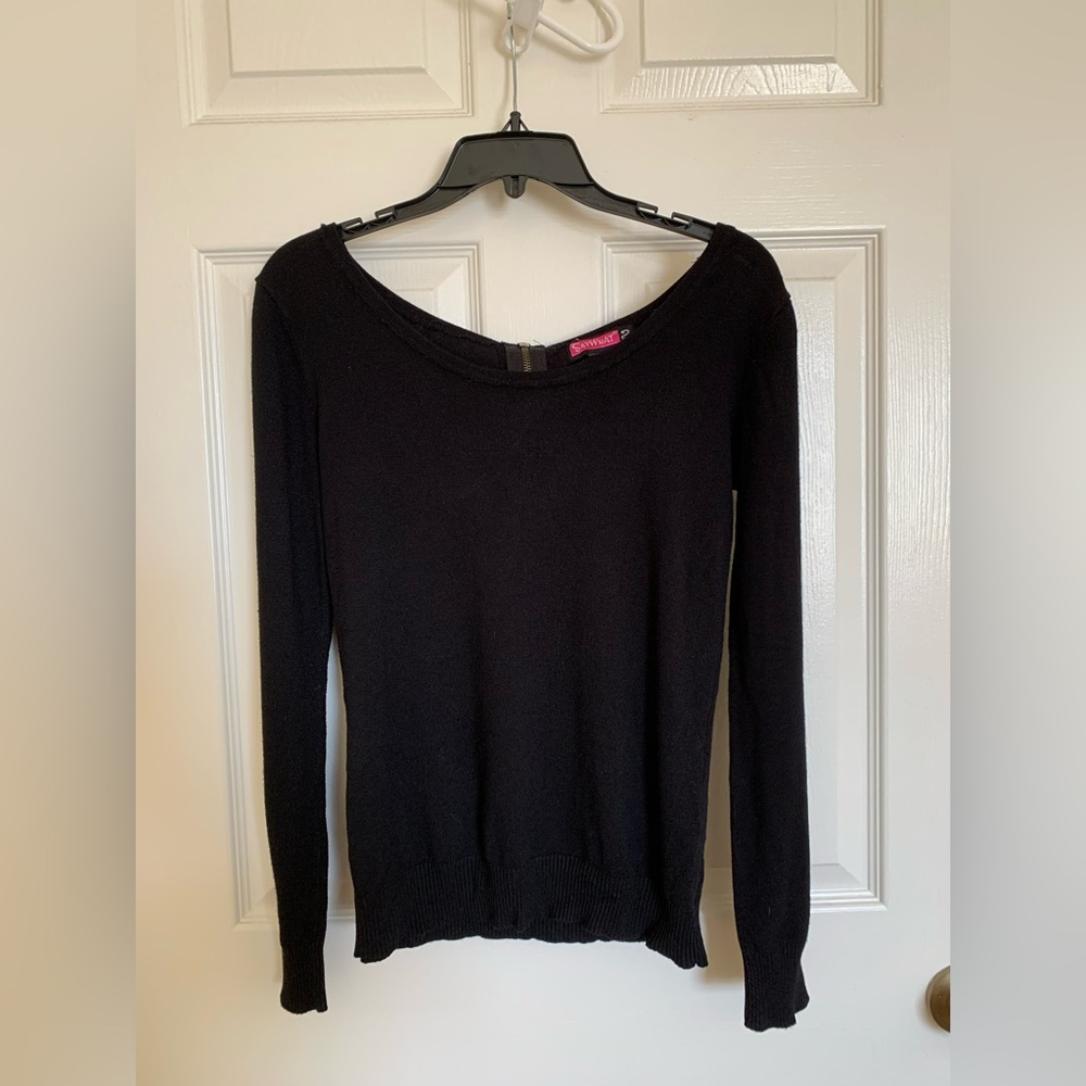 Women’s black long sleeve shirt